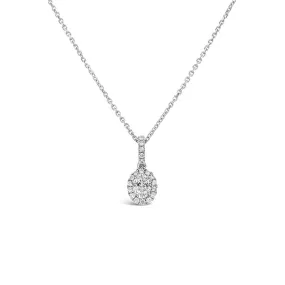 Clara by Martin Binder FOREVERMARK Oval Diamond Halo Necklace (0.38 ct. tw.)