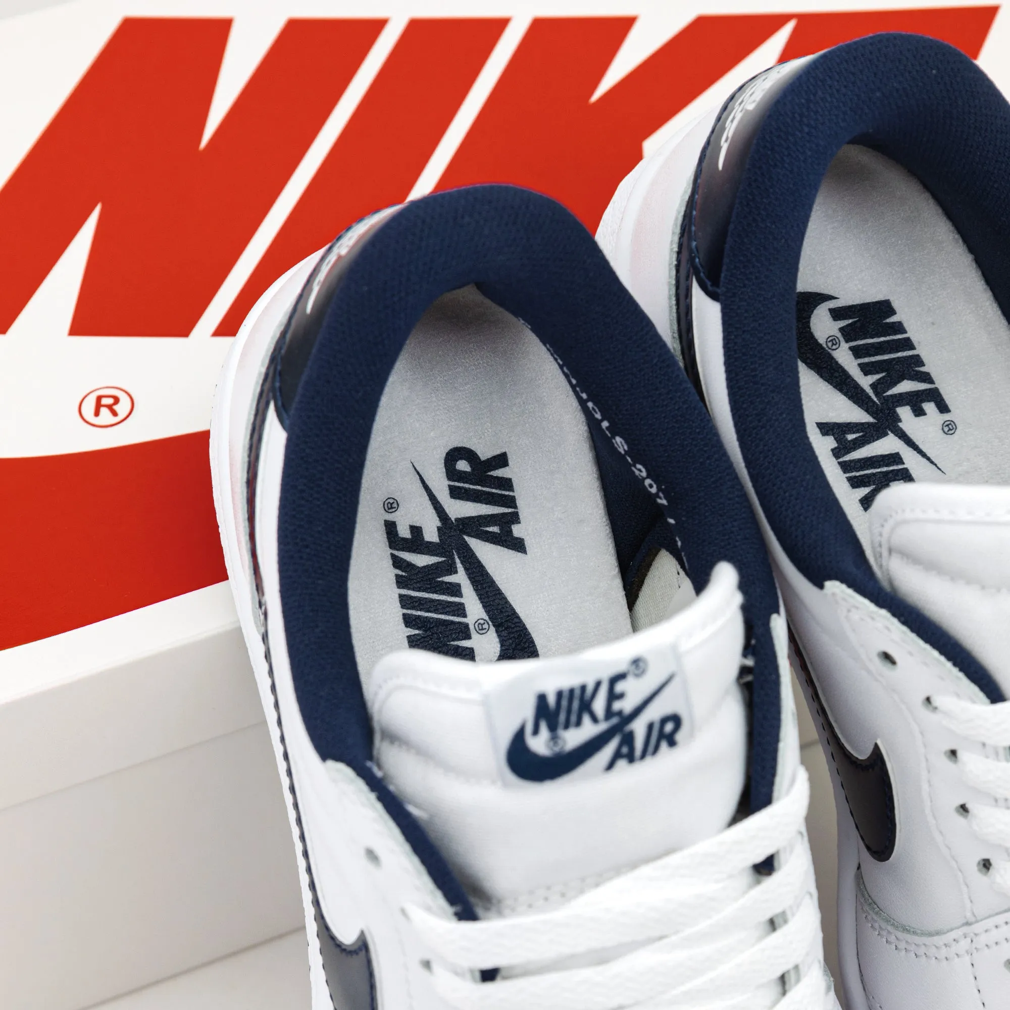 Nike Air Jordan 1 Low '85 "Metallic Navy" FB9933-141