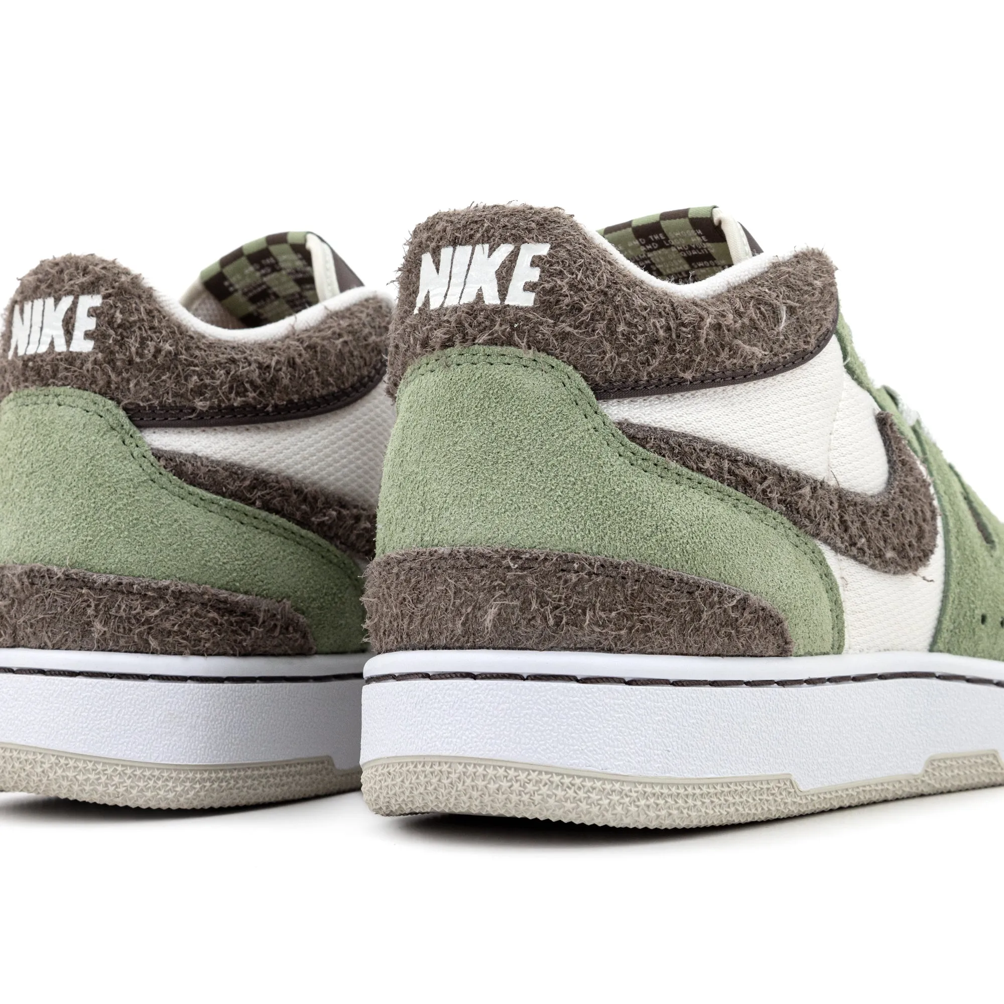 Nike Attack Oil Green FN0648-300