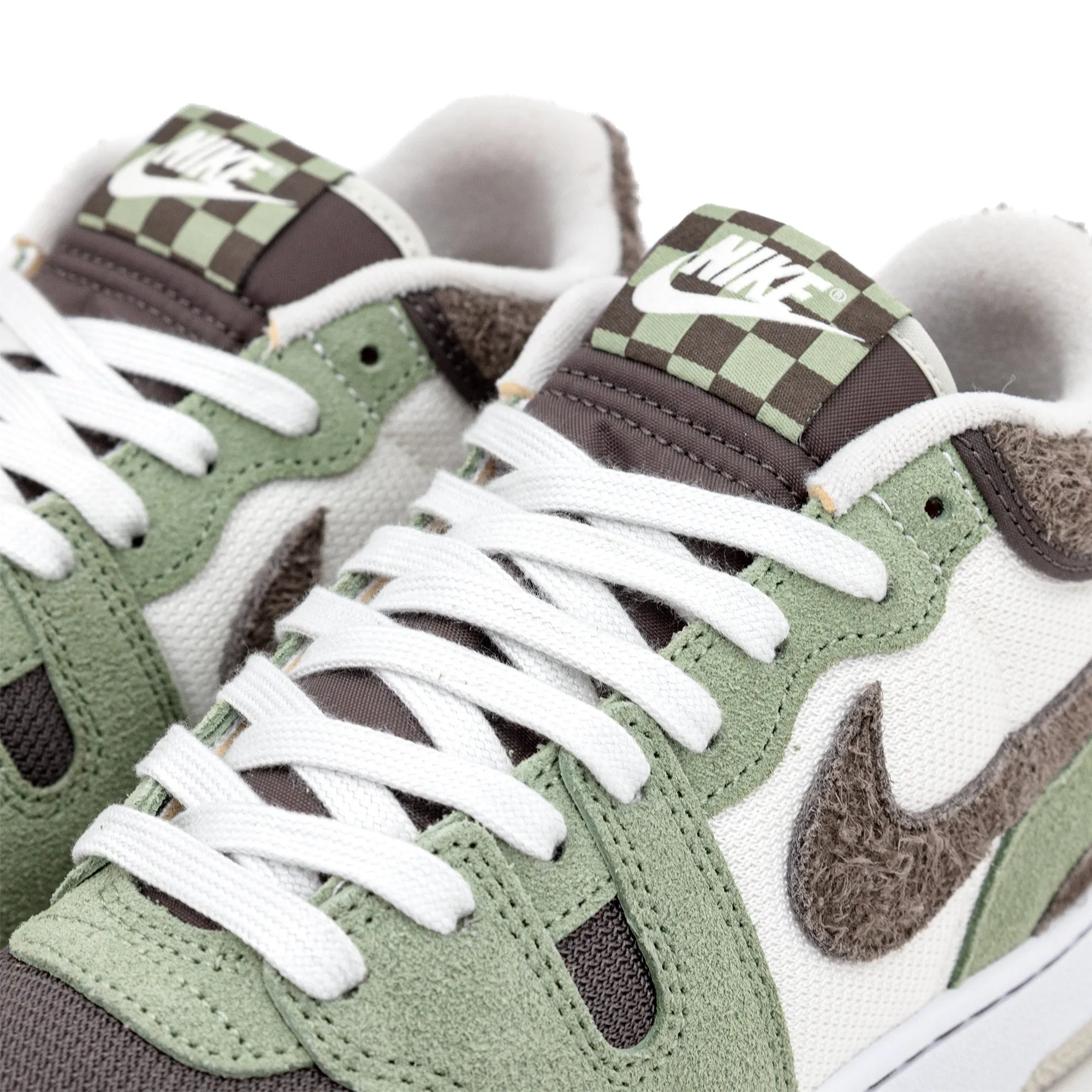 Nike Attack Oil Green FN0648-300