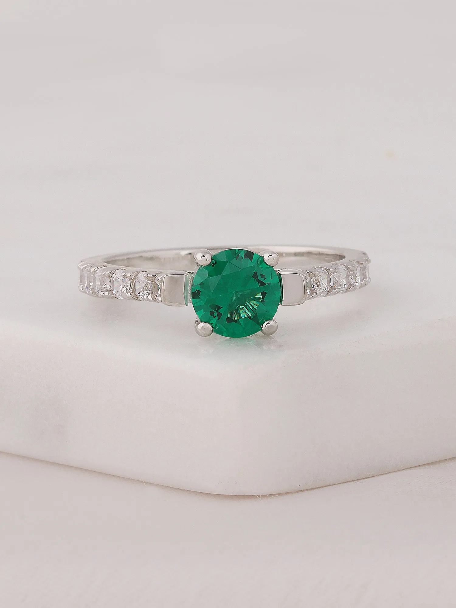 Ornate Jewels Emerald Green Solitaire Silver Ring For Women