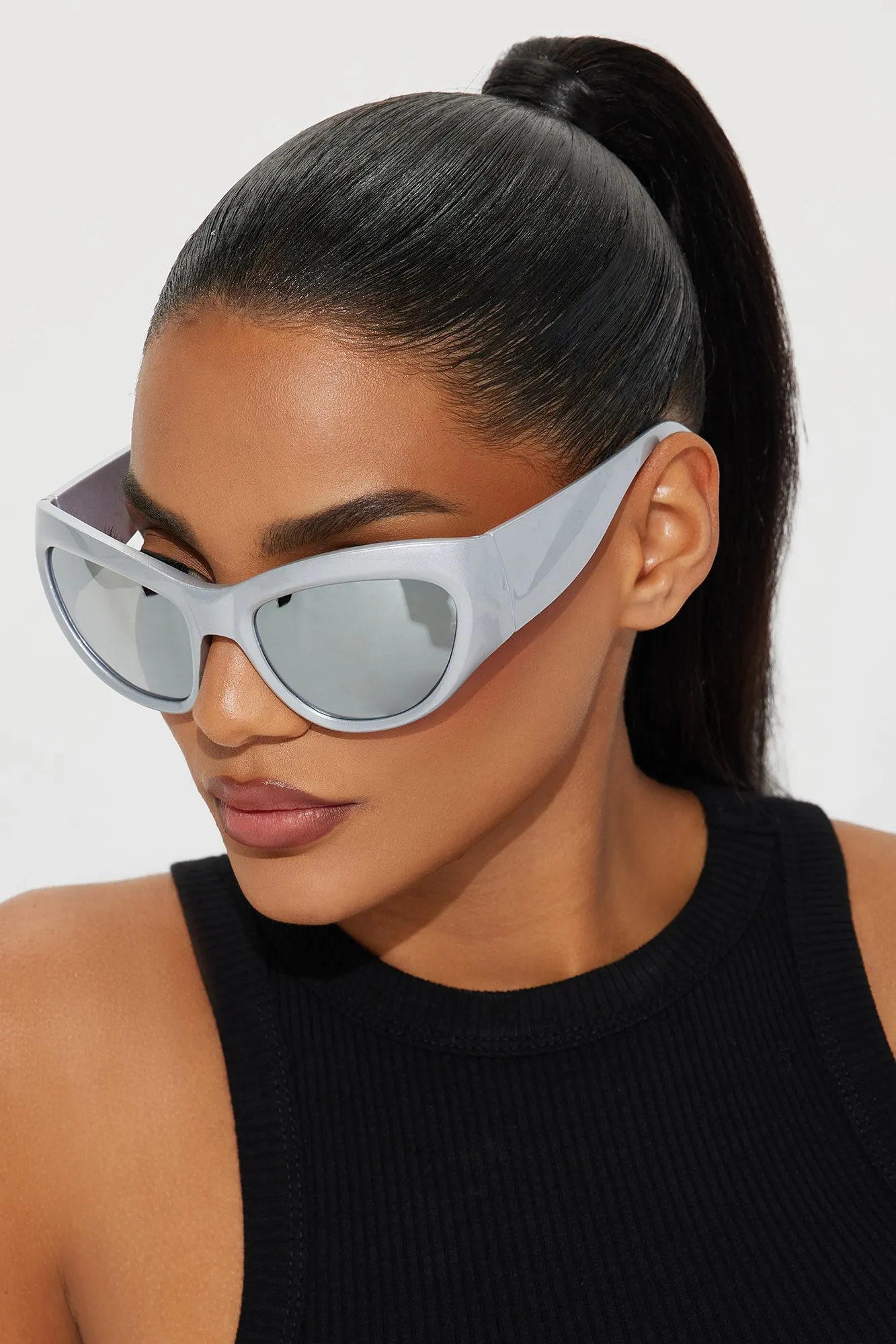 Set The Trend Sunglasses - Silver