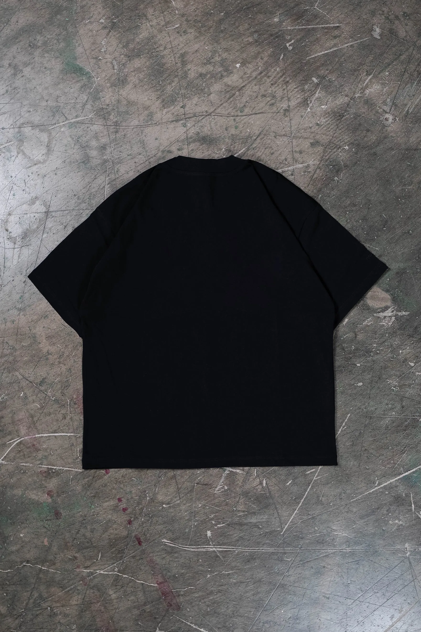 V BLACK T-SHIRT